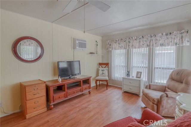 12995 6th, Yucaipa CA: https://media.crmls.org/medias/eb1ab324-0651-400f-9726-7860f3f8324b.jpg
