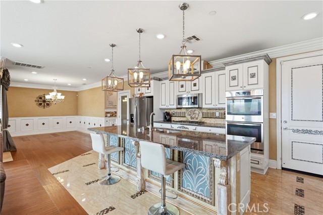 Detail Gallery Image 12 of 64 For 15507 Vanilla Bean Ln, Fontana,  CA 92336 - 4 Beds | 3/1 Baths