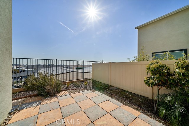 Detail Gallery Image 35 of 41 For 1202 Clipper Ln, Harbor City,  CA 90710 - 4 Beds | 3 Baths