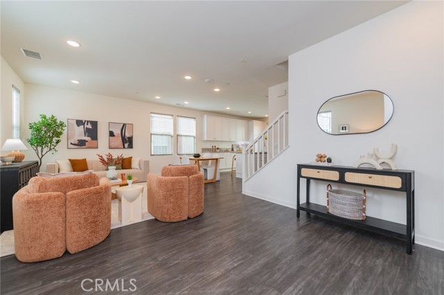 Detail Gallery Image 6 of 33 For 4836 S Monarch Pl, Ontario,  CA 91762 - 3 Beds | 3 Baths