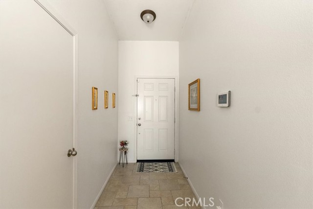 905 Broadway Avenue, Barstow CA: https://media.crmls.org/medias/eb1b455f-998c-40e2-8d32-b8d258254864.jpg