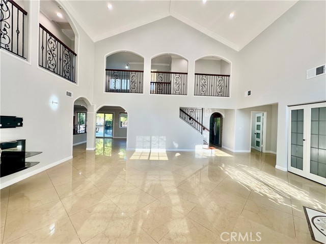 Detail Gallery Image 7 of 56 For 10760 Des Moines Ave, Porter Ranch,  CA 91326 - 3 Beds | 2/1 Baths
