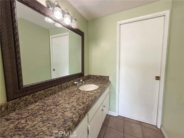 623 Lakeview Lane, Costa Mesa CA: https://media.crmls.org/medias/eb1ca20b-9b7f-403a-9cc5-6d3a0abf9ac4.jpg