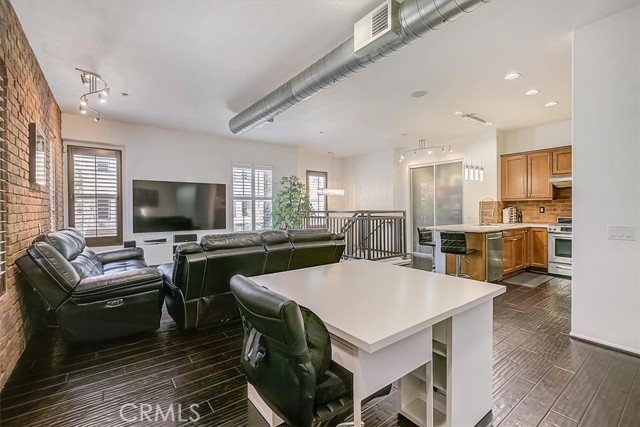 Eb1d05f3 D485 4a67 973b B6ced72a42ec