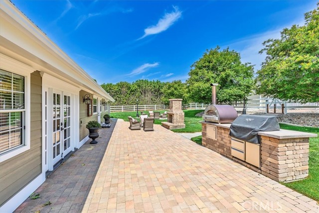 30026 Santiago Road, Temecula CA: https://media.crmls.org/medias/eb1d558f-a778-4be3-a9cf-37ce6eef71d9.jpg
