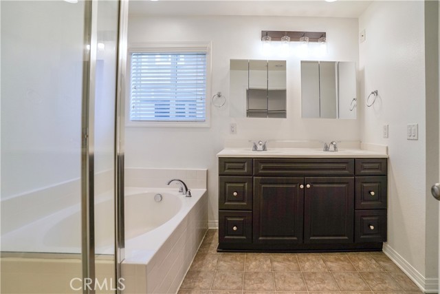 Detail Gallery Image 11 of 27 For 818 E Washington Ave, San Jacinto,  CA 92583 - 3 Beds | 2 Baths