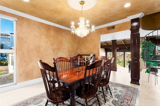 34 sage, Bell Canyon CA: https://media.crmls.org/medias/eb1e09e6-2e85-4d7f-8135-7b524503e0f5.jpg