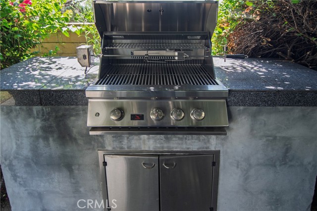 Detail Gallery Image 10 of 44 For 21161 Cedar Ln, Mission Viejo,  CA 92691 - 4 Beds | 2/1 Baths