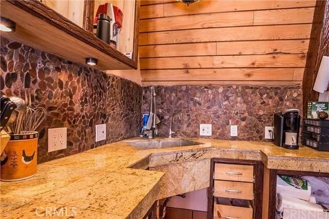 Detail Gallery Image 6 of 41 For 16324 Grizzly, –,  CA 93222 - 1 Beds | 1 Baths