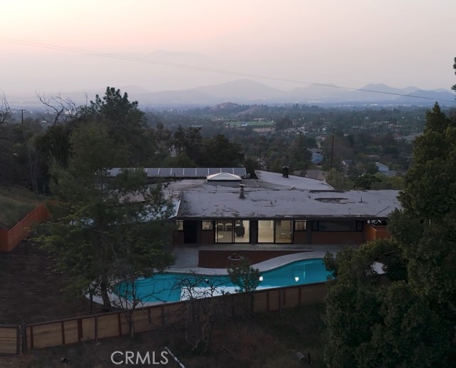 15495 Washington Street, Riverside CA: https://media.crmls.org/medias/eb21011f-57a7-43c6-a35f-fdb853944fad.jpg