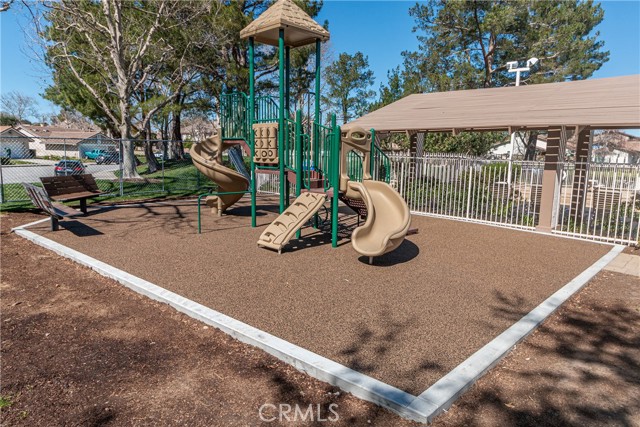 Detail Gallery Image 31 of 40 For 23405 Gaucho Ct, Valencia,  CA 91355 - 2 Beds | 2 Baths