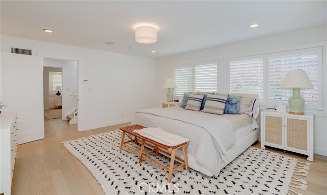 320 23rd Street, Manhattan Beach, California 90266, 3 Bedrooms Bedrooms, ,Residential,Sold,23rd,SB21207459