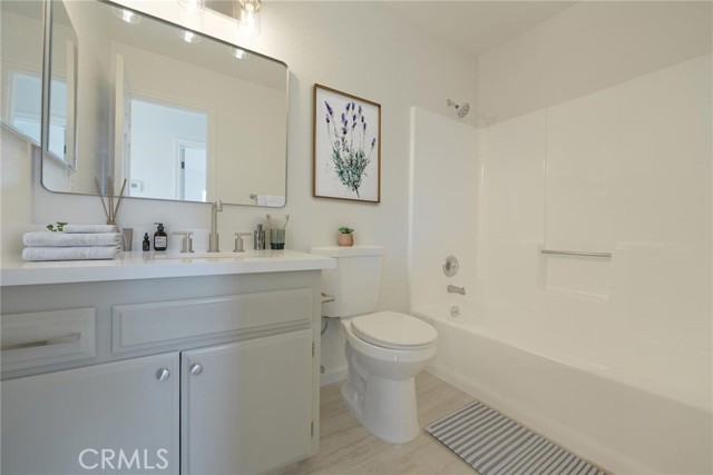 12960 El Rio Road, Victorville CA: https://media.crmls.org/medias/eb21c06f-6d6e-48d0-833e-f5b94eac9d47.jpg