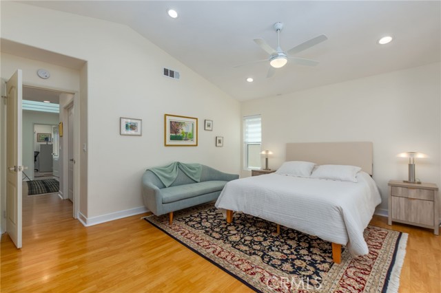 15535 Mallory Court, Moorpark CA: https://media.crmls.org/medias/eb22f284-bffd-4570-a897-92e032430065.jpg