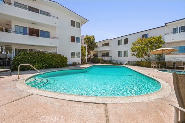 415 S Prospect Avenue, Redondo Beach CA: https://media.crmls.org/medias/eb23477d-2fb1-4a4e-80a9-2dc9968cd7fe.jpg