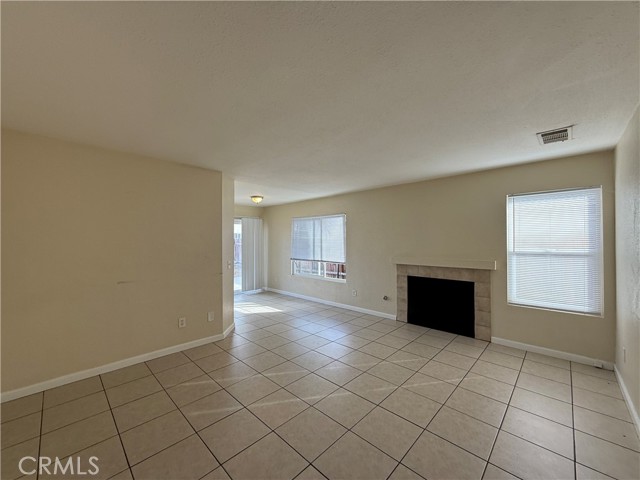 Detail Gallery Image 12 of 61 For 927 Dolphin Dr, Perris,  CA 92571 - 4 Beds | 2/1 Baths