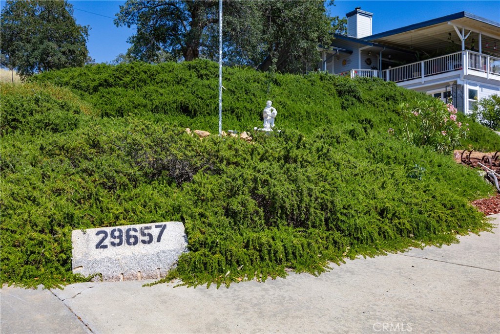 https://media.crmls.org/medias/eb23a859-a8ed-4aee-9cfb-c2119e216bb8.jpg?preset=X-Large