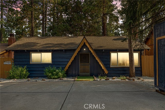 Detail Gallery Image 3 of 33 For 42744 La Placida, Big Bear Lake,  CA 92315 - 2 Beds | 1 Baths