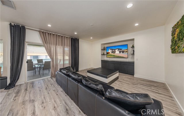 Detail Gallery Image 10 of 38 For 13020 Banning, Victorville,  CA 92392 - 5 Beds | 3/1 Baths