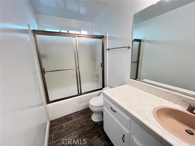 113 7th Street, Seal Beach CA: https://media.crmls.org/medias/eb252fac-2a23-4fa0-aea3-d01784357ce7.jpg