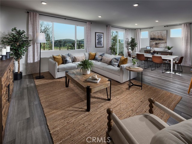 Detail Gallery Image 5 of 20 For 35203 Lopez Ln, Beaumont,  CA 92223 - 4 Beds | 2/1 Baths