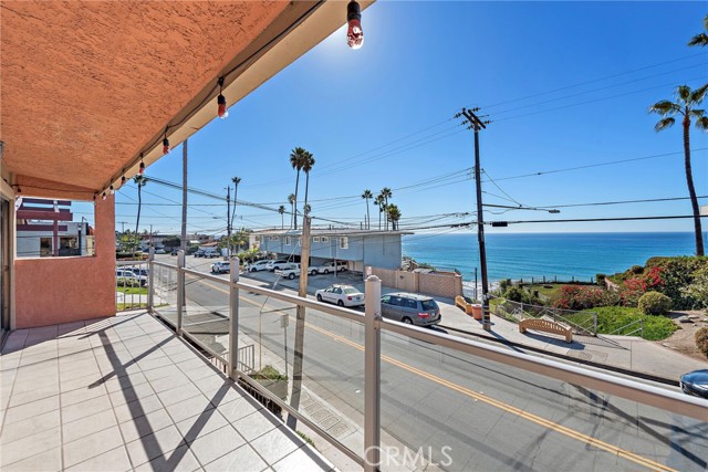 Detail Gallery Image 1 of 13 For 1412 Buena Vista #4,  San Clemente,  CA 92672 - 3 Beds | 2 Baths