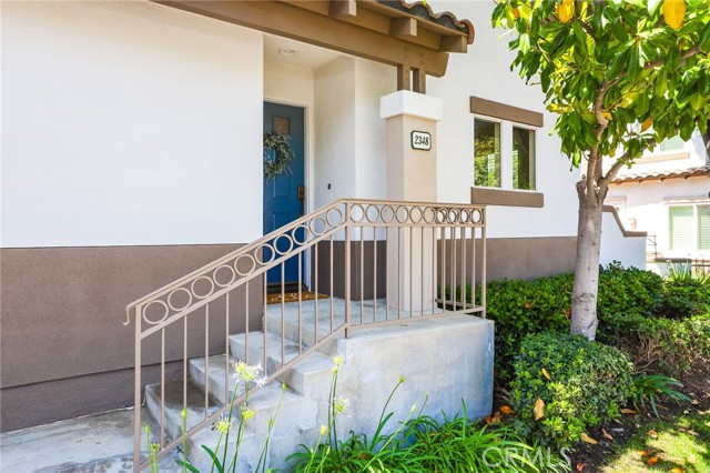 2348 Sunningdale Drive, Tustin CA: https://media.crmls.org/medias/eb28a3c6-9728-4036-b7e8-f9668039a3e6.jpg