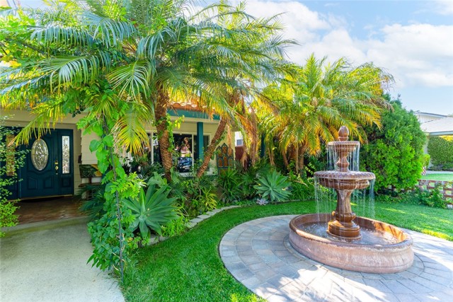 2718 N Wright Street, Santa Ana CA: https://media.crmls.org/medias/eb291e3c-158d-45fa-b6c1-579d3c62cedc.jpg
