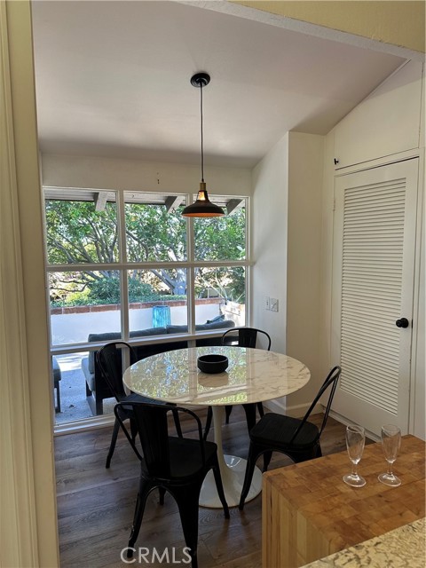 Detail Gallery Image 8 of 27 For 303 Esplanade, Newport Beach,  CA 92660 - 3 Beds | 2 Baths