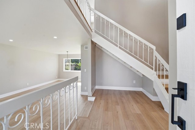 Detail Gallery Image 3 of 59 For 1613 Darcy Ave, Simi Valley,  CA 93065 - 4 Beds | 2/1 Baths