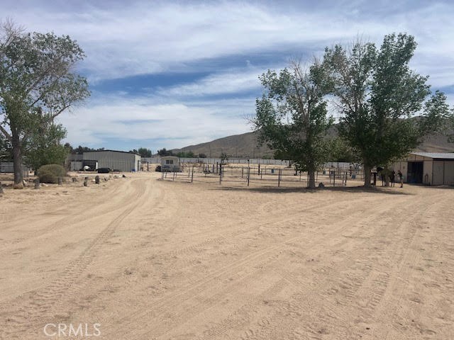 19821 Danielle Way, Apple Valley CA: https://media.crmls.org/medias/eb2ac243-40a5-4af5-9aa8-3ca87b8ab8c1.jpg