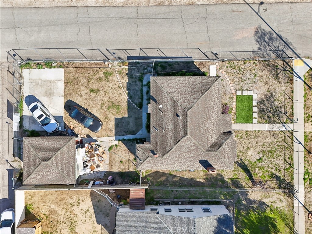 https://media.crmls.org/medias/eb2ac36d-bee2-464a-af6f-2588846abdfd.jpg?preset=X-Large