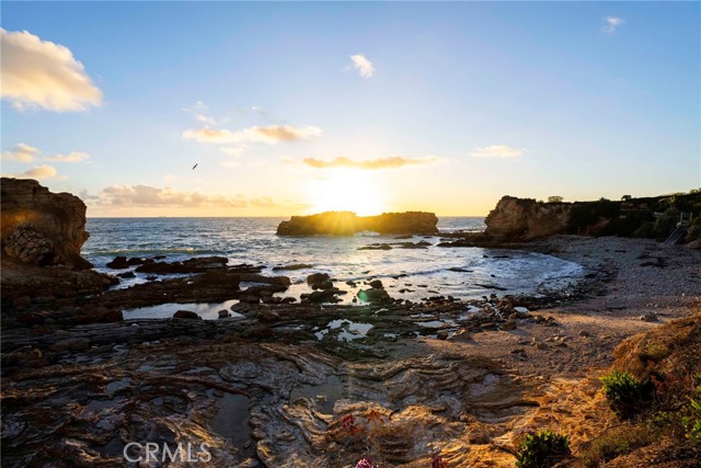 Detail Gallery Image 45 of 68 For 4601 Hampden Rd, Corona Del Mar,  CA 92625 - 3 Beds | 2 Baths