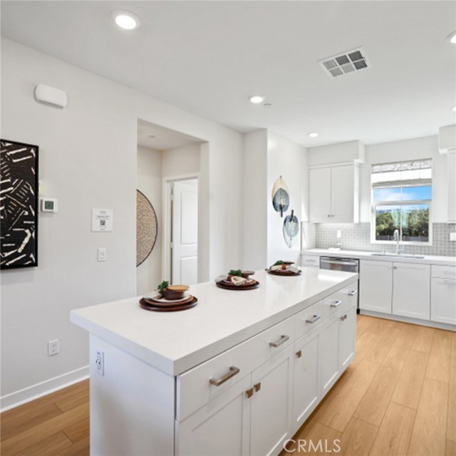 Detail Gallery Image 3 of 24 For 21 Graze Way, Rancho Mission Viejo,  CA 92694 - 2 Beds | 2/1 Baths