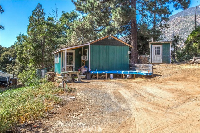 Detail Gallery Image 15 of 17 For 39065 Oak Glen Rd, Oak Glen,  CA 92399 - – Beds | – Baths