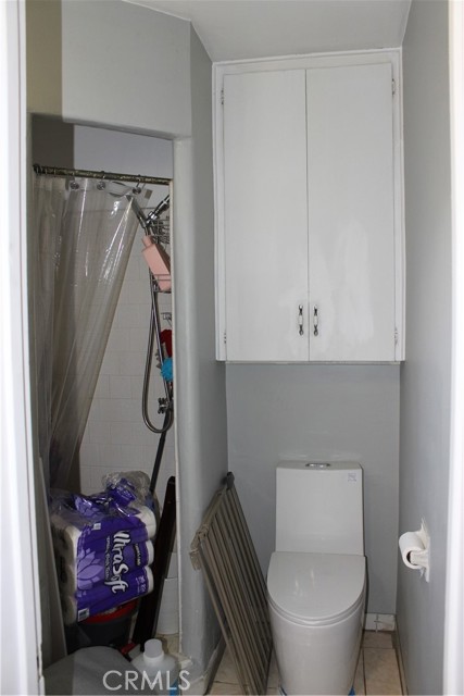 Detail Gallery Image 15 of 17 For 967 E Columbia, Pomona,  CA 91767 - 3 Beds | 2 Baths