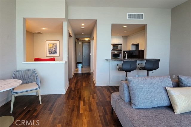 Detail Gallery Image 8 of 49 For 900 W Olympic Bld 30g,  Los Angeles,  CA 90015 - 1 Beds | 2 Baths