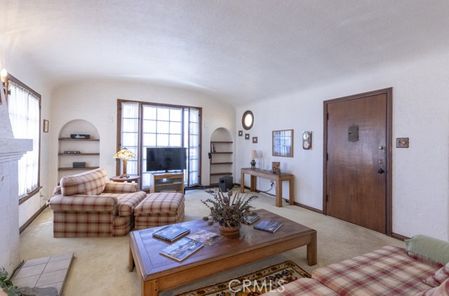 132 St Joseph Avenue, Long Beach CA: https://media.crmls.org/medias/eb2bf264-8725-4759-9097-ac13b91164da.jpg
