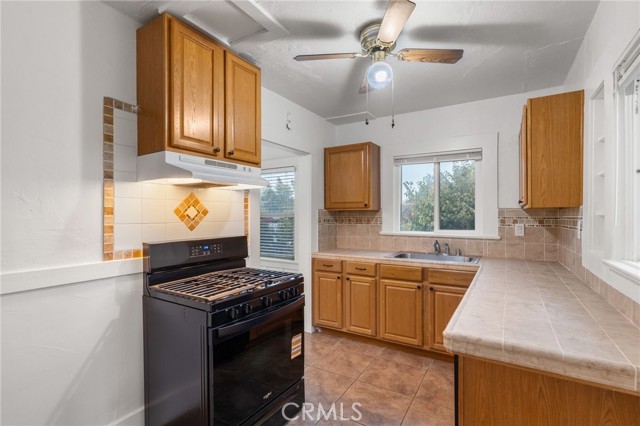 Detail Gallery Image 16 of 41 For 531 Quincy St, Bakersfield,  CA 93305 - 2 Beds | 1 Baths