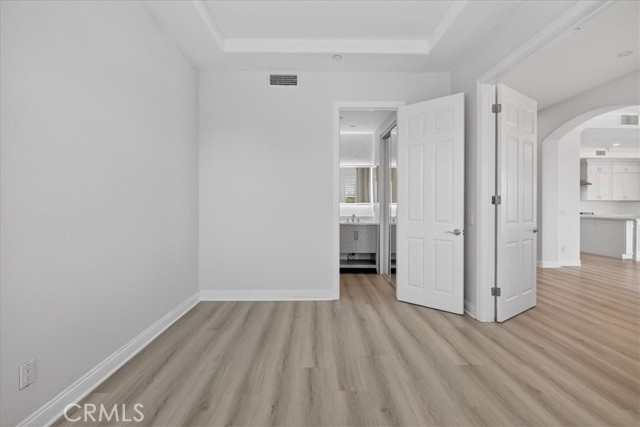 Detail Gallery Image 7 of 57 For 17872 via Roma, Yorba Linda,  CA 92886 - 5 Beds | 5/1 Baths