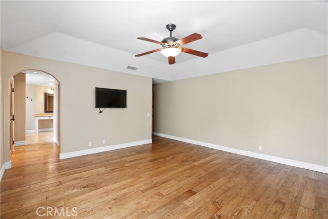 Detail Gallery Image 12 of 16 For 374 S Silverbrook Dr, Anaheim Hills,  CA 92807 - 4 Beds | 4/1 Baths