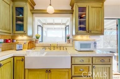 Detail Gallery Image 4 of 14 For 9766 Glacier Gulch Rd, Weldon,  CA 93283 - 2 Beds | 1 Baths