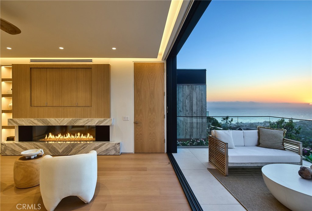 MLS #OC25242053 image #20