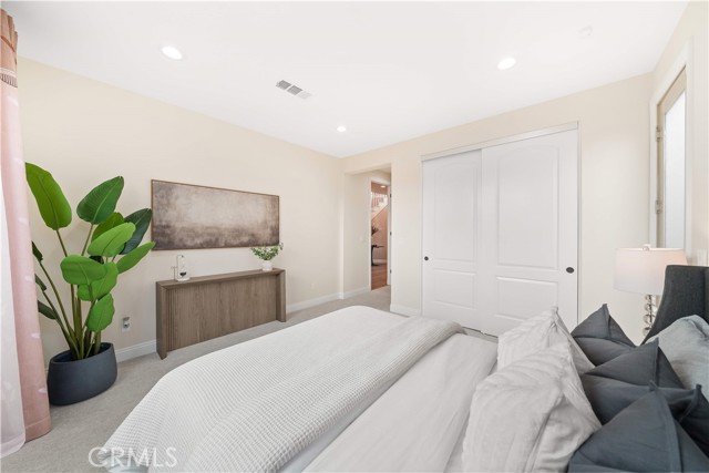 Detail Gallery Image 23 of 75 For 27 Gillman St, Irvine,  CA 92612 - 6 Beds | 6/1 Baths