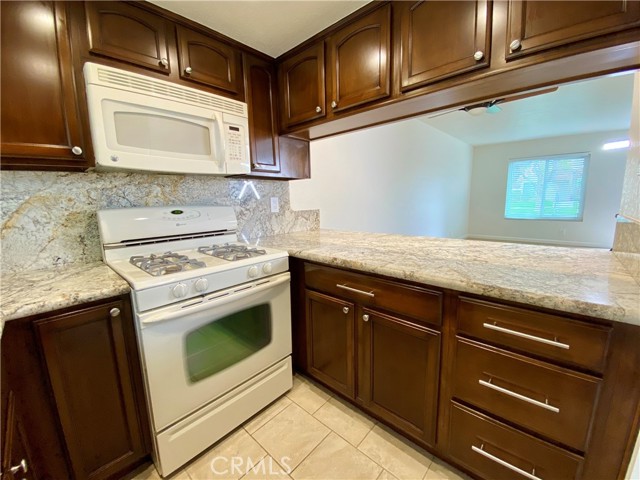 Image 5 for 399   Tava LN
