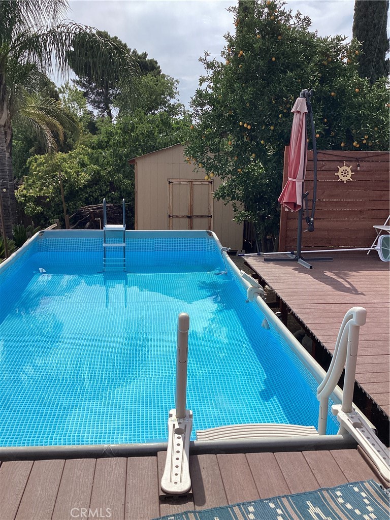 https://media.crmls.org/medias/eb2e9fb2-0705-4353-8db8-b79a1143ddea.jpg?preset=X-Large