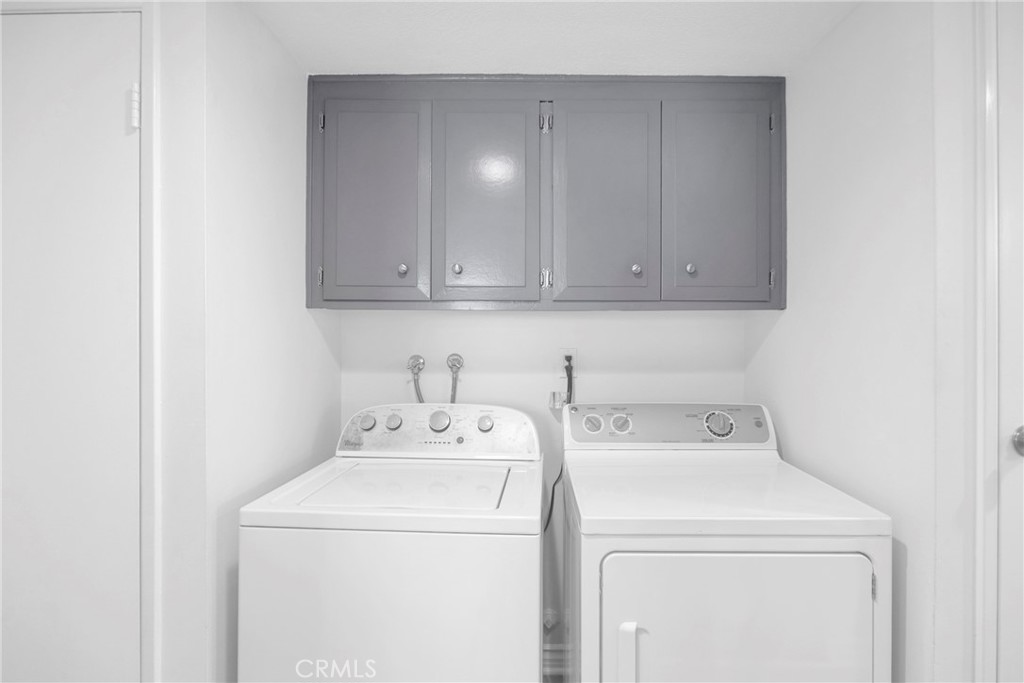 https://media.crmls.org/medias/eb2f137b-59f7-4183-b0c7-5a06b5f1f007.jpg?preset=X-Large