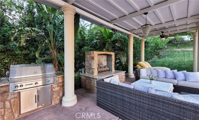 33 Sage Lane, Bell Canyon CA: https://media.crmls.org/medias/eb30207e-db5f-4147-ada5-605dc0992630.jpg