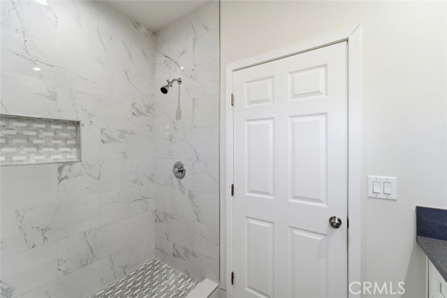 Detail Gallery Image 39 of 49 For 15944 Valerio St, Van Nuys,  CA 91406 - 7 Beds | 5 Baths