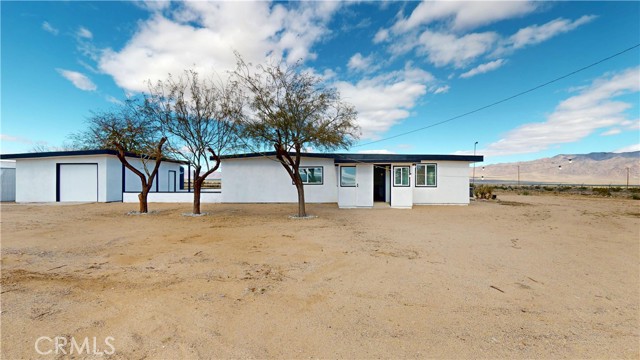 Detail Gallery Image 4 of 45 For 2580 Marks, Twentynine Palms,  CA 92277 - 4 Beds | 2 Baths